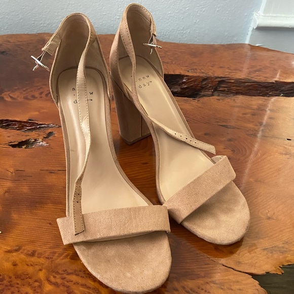 a new day Shoes - Nude Heels